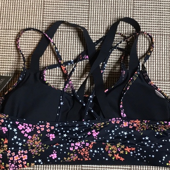 Victoria Sport Bra💃🏽💃🏽💃🏽💃🏽 - Picture 2 of 4